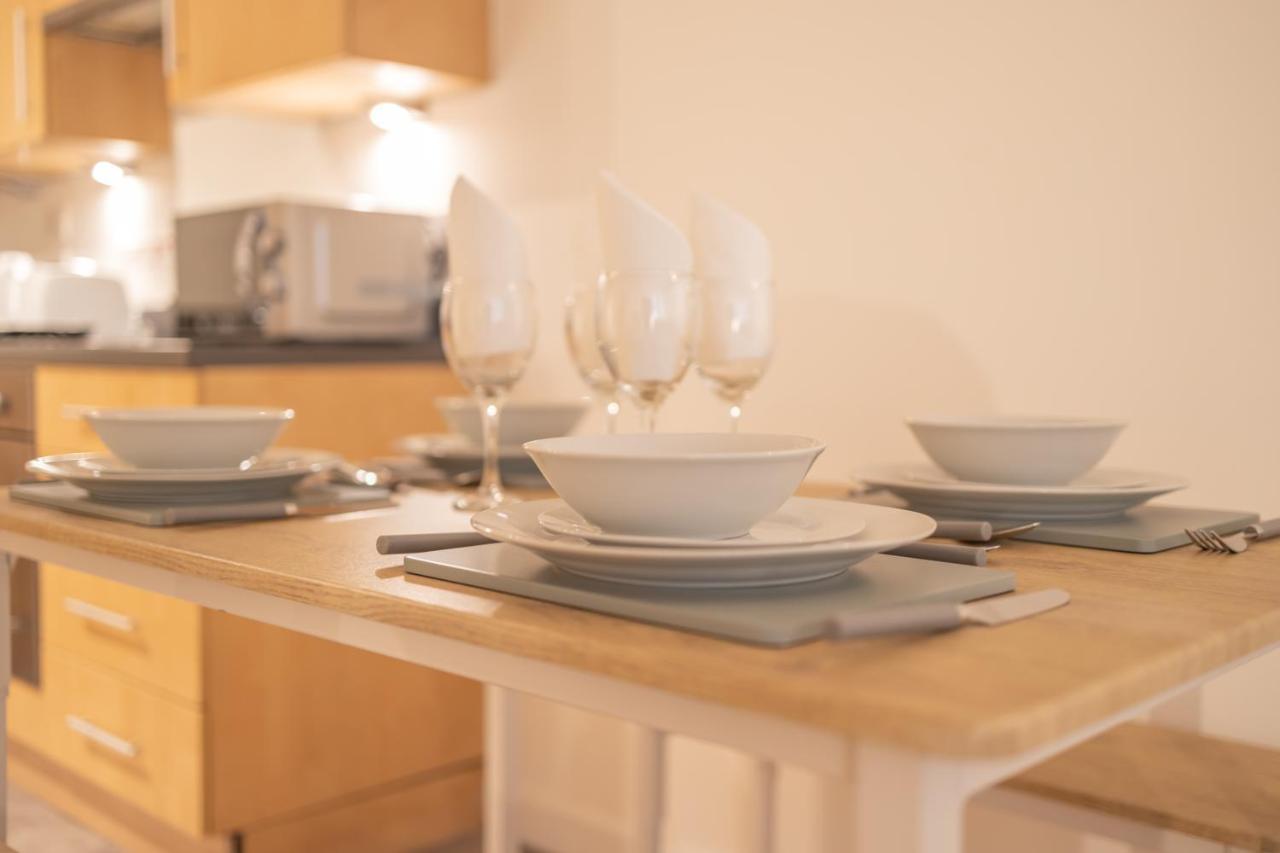 Luxury, 2 Bedroom, 2 Bathroom In Centre * Leicester